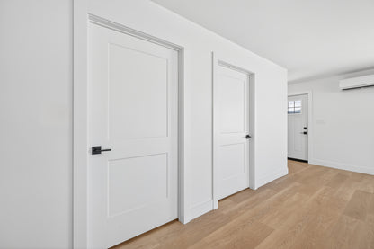 Victoria Solid Core 2 Panel Smooth